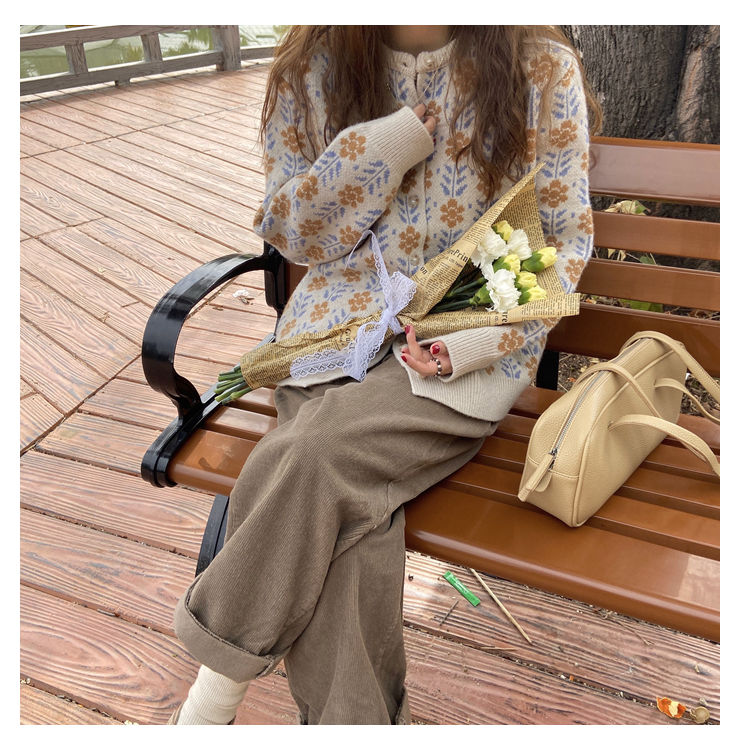 Cozy O-Neck Floral Cardigan