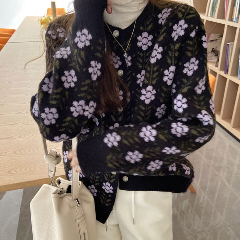 Cozy O-Neck Floral Cardigan
